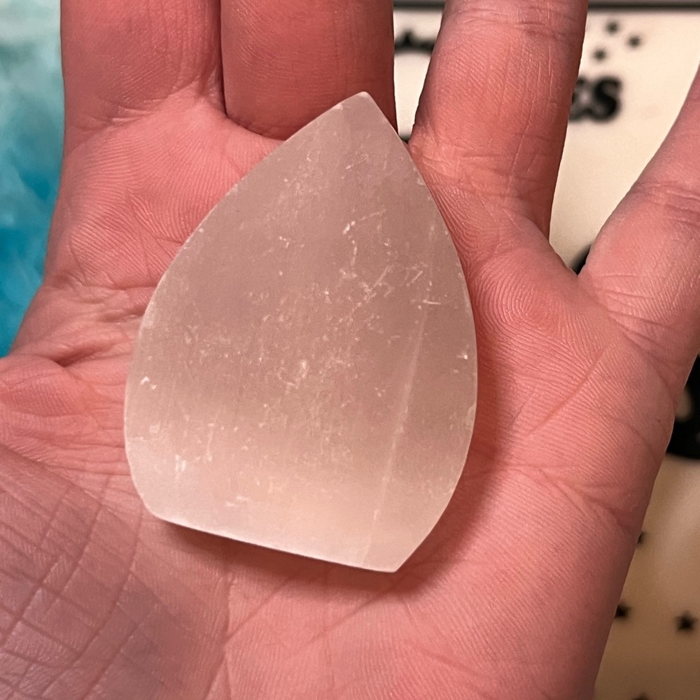 SELENITE CRYSTAL POINT